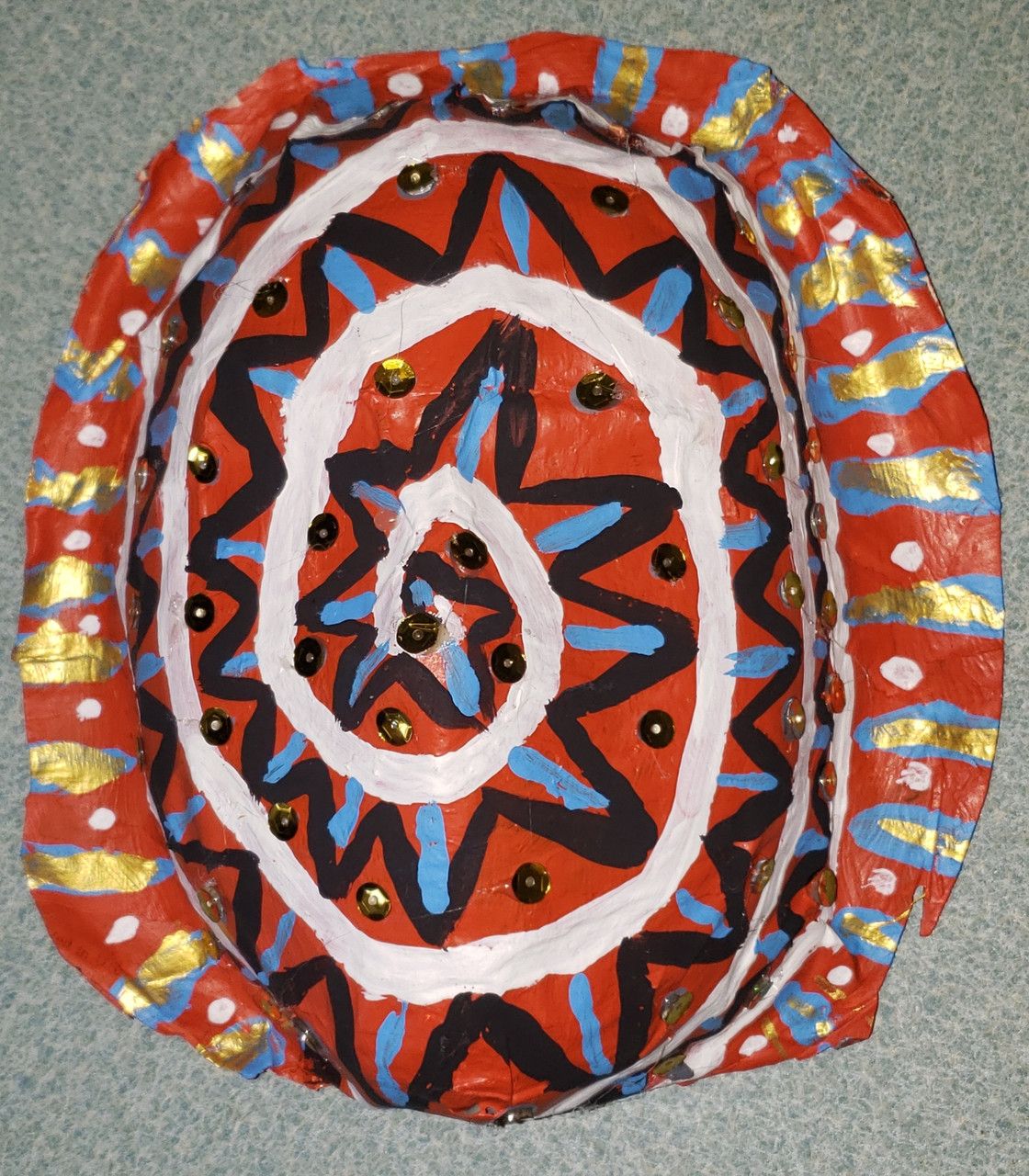 Mask with many colors and white spiral