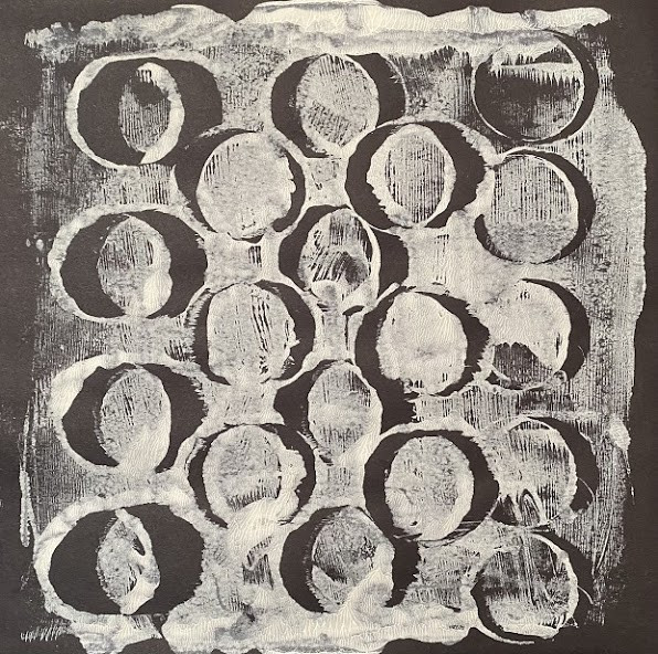 Black and white print of circles